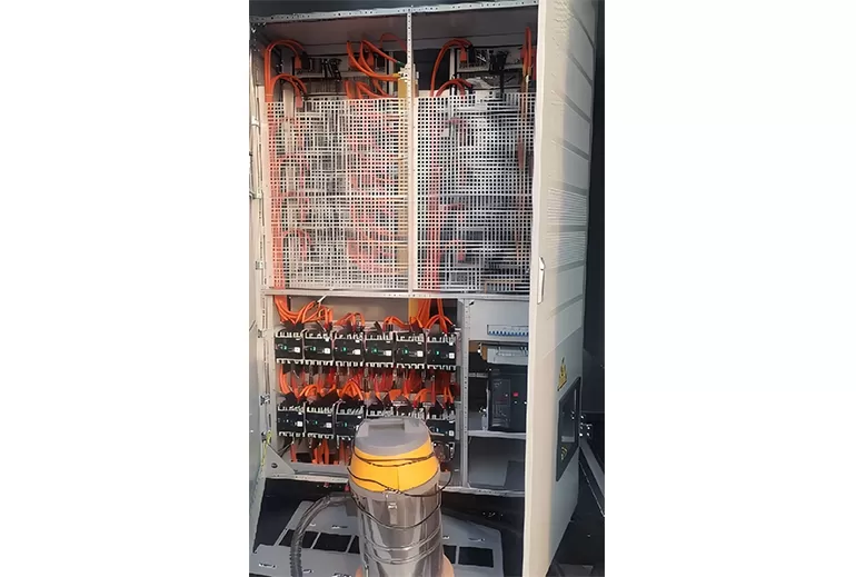 工商储12台125kW并机项目